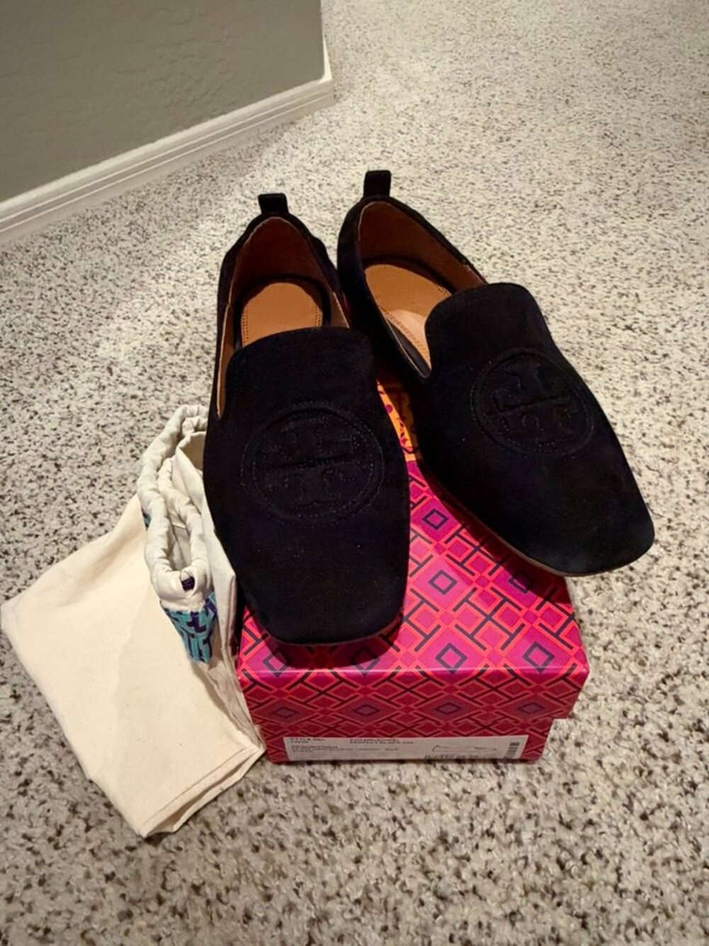 Tory Burch | Leigh 15mm Suede Elastic Loafer | Perfect Black | Size: 8